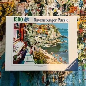 Ravensburger 1500-Piece Coastal Puzzle - Colorful Seaside Illustration